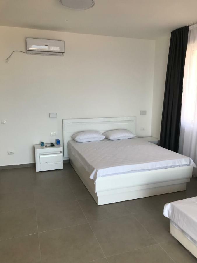 Villa Grand Bar Luaran gambar